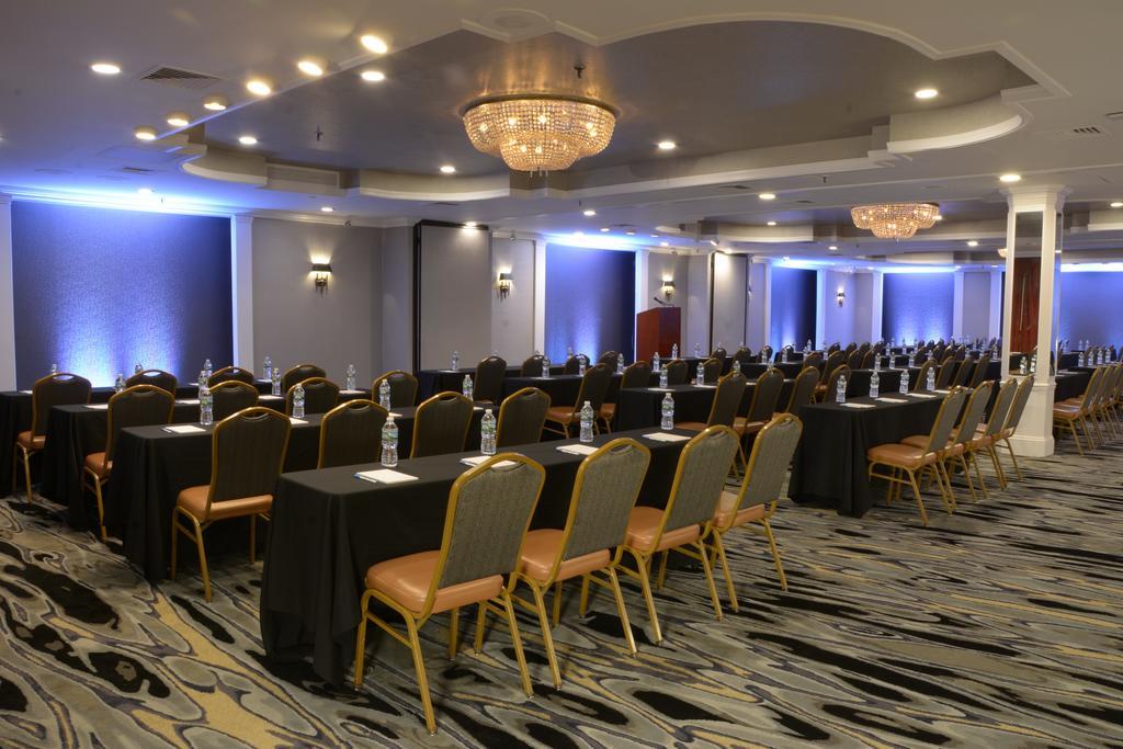 Adria Hotel And Conference Center New York Exterior photo